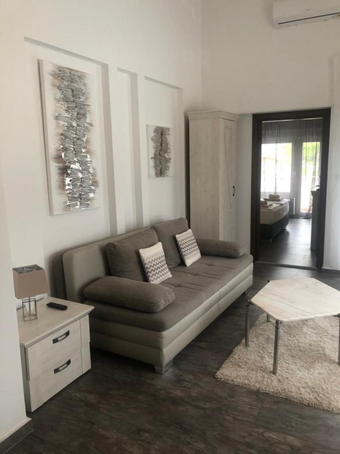 Apartamento Grey Pearl With Free Ev Ch-Station Valbandon Exterior foto