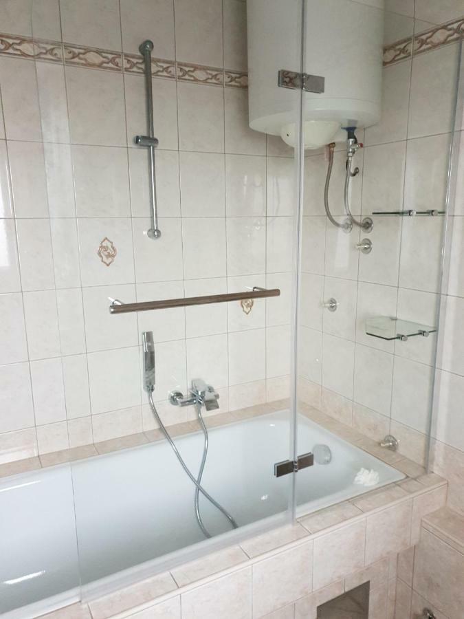 Apartamento Grey Pearl With Free Ev Ch-Station Valbandon Exterior foto